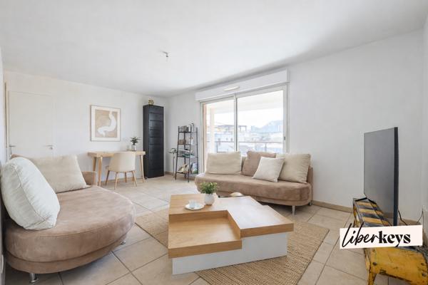 T2 TERRASSE 20m² + DOUBLE BOX — RARE 8ᵉ PRADO / BONNEVEINE