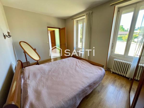 Maison ancienne de plein pied à rénover dans un secteur calme