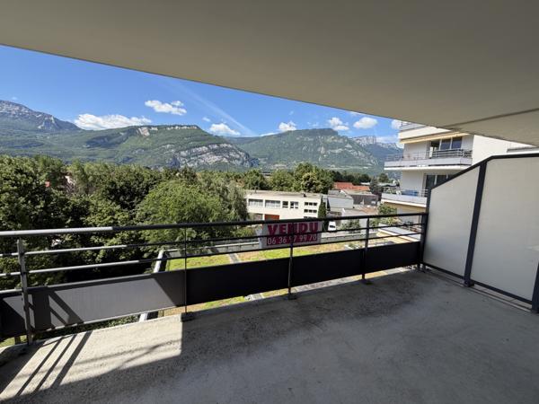 Appartement 3 pièce(s) 2 chambre(s) 68 m²