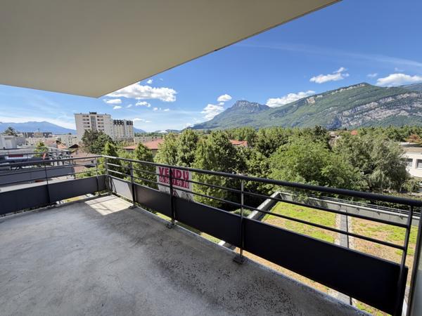 Appartement 3 pièce(s) 2 chambre(s) 68 m²