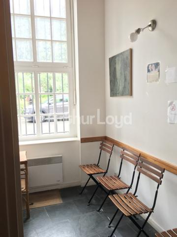 Bureaux de charme à louer Vieux-Lille - RDC, emplacement premium idéal professions libérales