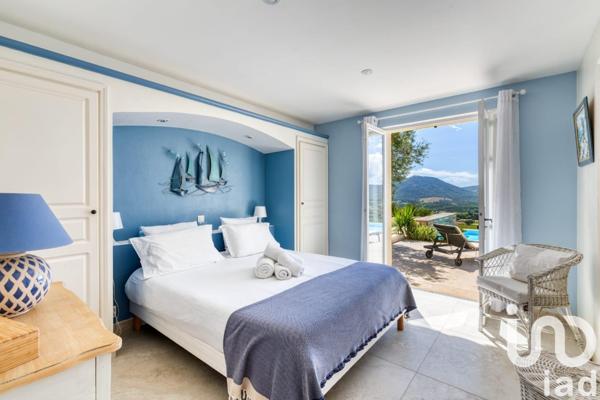 Maison à vendre 12 pièces 308 m² Le Plan-de-la-Tour