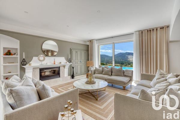 Maison à vendre 12 pièces 308 m² Le Plan-de-la-Tour