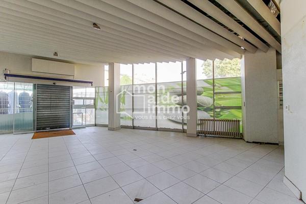 Local commercial 175m2 centre-ville