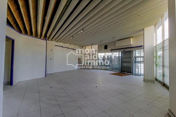 Local commercial 175m2 centre-ville