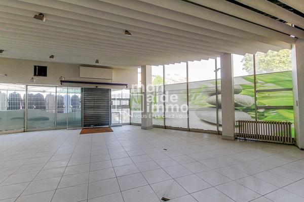 Local commercial 175m2 centre-ville