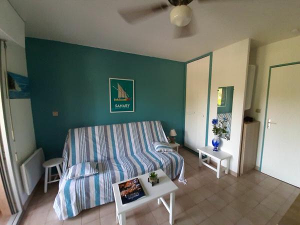 Appartement à louer    1 pièce • 22,06 m2 Sanary-sur-Mer