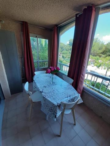 Appartement à louer    1 pièce • 22,06 m2 Sanary-sur-Mer