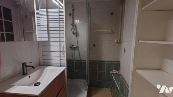 MAISON DE VILLAGE AVEC JARDIN ET GARAGE