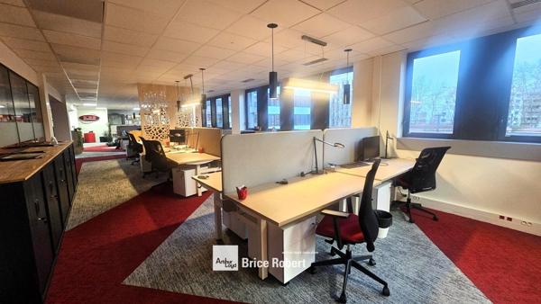 Location bureaux Villeurbanne environnement professionnel accès multimodal