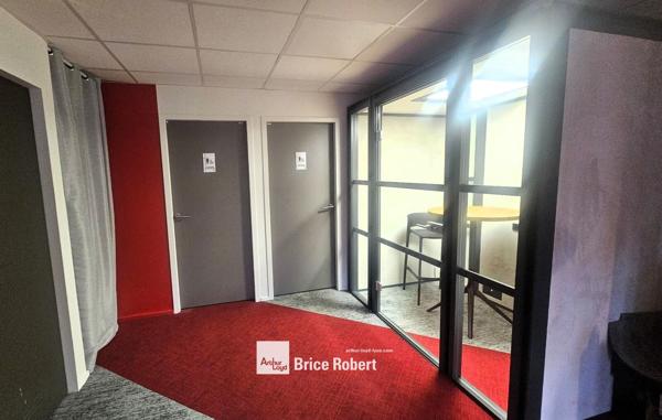 Location bureaux Villeurbanne environnement professionnel accès multimodal