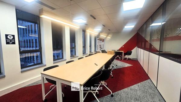 Location bureaux Villeurbanne environnement professionnel accès multimodal