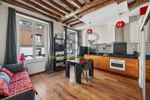 PARIS 2eme - SENTIER / CLERY - GRAND STUDIO AVEC MEZZANINE - 28 M2