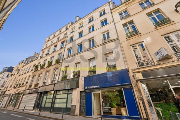 PARIS 2eme - SENTIER / CLERY - GRAND STUDIO AVEC MEZZANINE - 28 M2