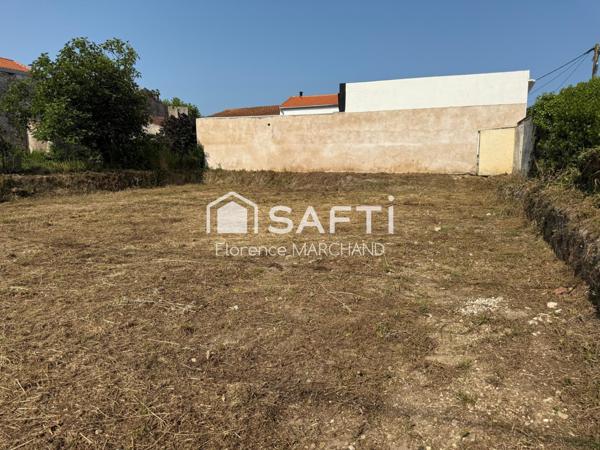 RARE BEAU TERRAIN VIABILISÉ de 463 m2