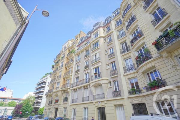Appartement F3 à vendre  3 pièces - 35,65 m2 PARIS - 75015