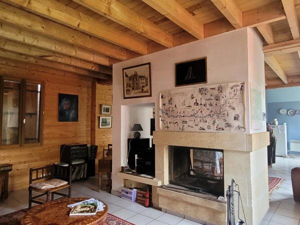 Maison à vendre 5 pièces LE BUGUE (24)