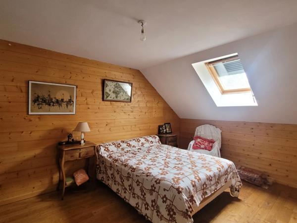 Maison à vendre 5 pièces LE BUGUE (24)
