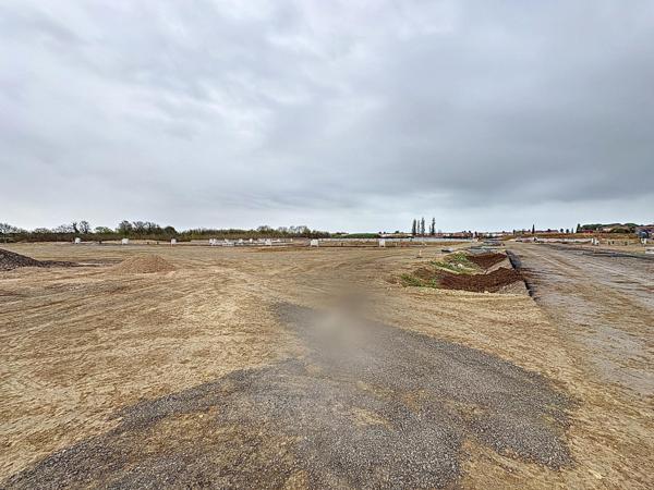 terrain à bâtir à Mauguio de 300m²