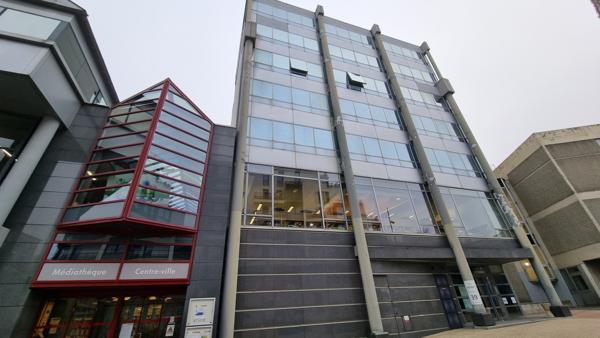 Bureaux à louer à Issy-les-Moulineaux avec terrasse privative et accès transports