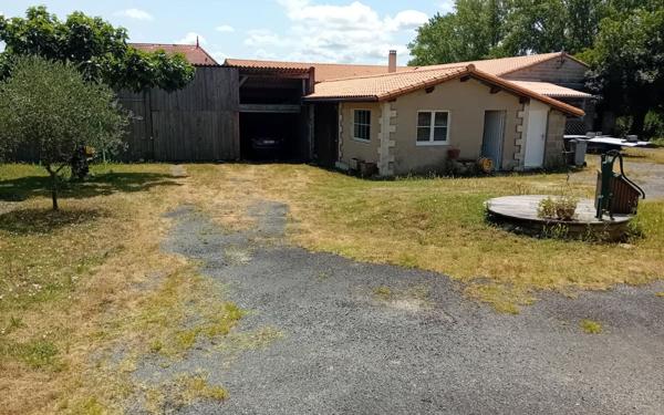 Maison à vendre    6 pièces •  Montguyon