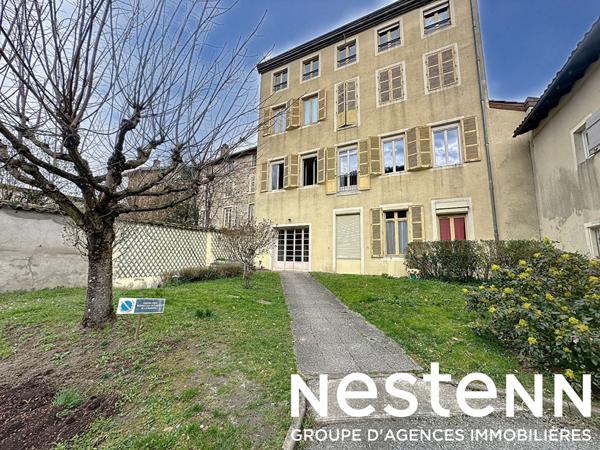 A Vendre: Appartement de caractère avec parking - 69430 BEAUJEU