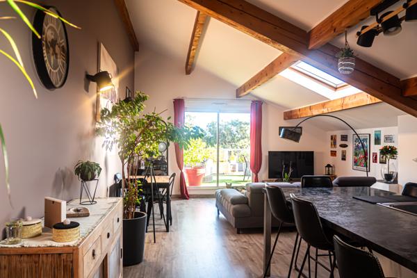 Appartement avec toit-terrasse de 100 m2 et vue mer