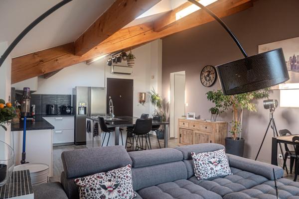 Appartement avec toit-terrasse de 100 m2 et vue mer