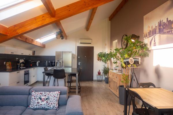 Appartement avec toit-terrasse de 100 m2 et vue mer