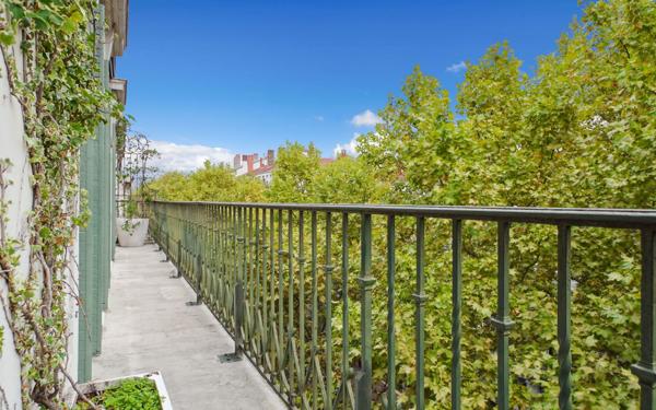 Appartement à vendre    5 pièces • 176,27 m2 Lyon 6