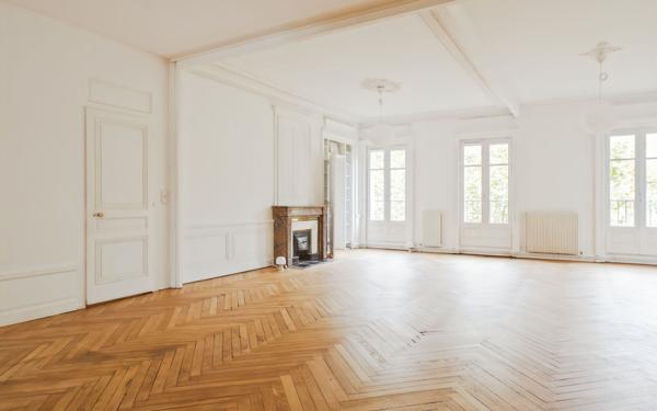 Appartement à vendre    5 pièces • 176,27 m2 Lyon 6