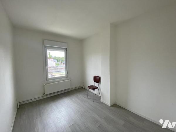 Maison rénovée avec garage