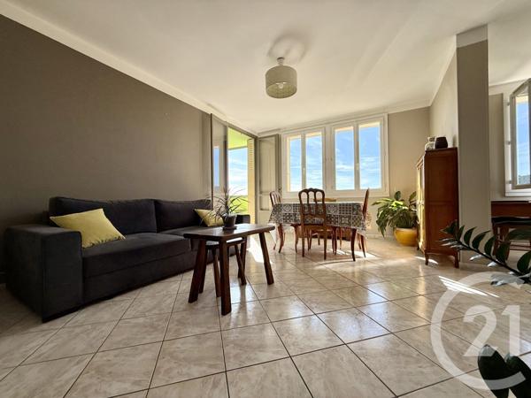 Appartement F3 à vendre  4 pièces - 75 m2 AUBENAS - 07