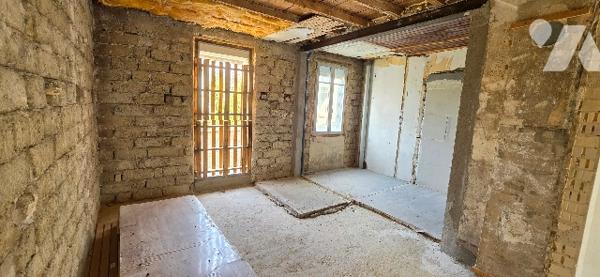 Appartement en surface brute en souplexe.