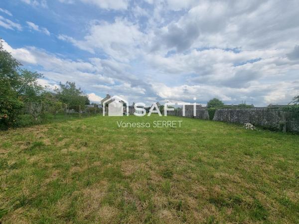 Terrain constructible de 1483 m² en plein cœur du Molay-Littry