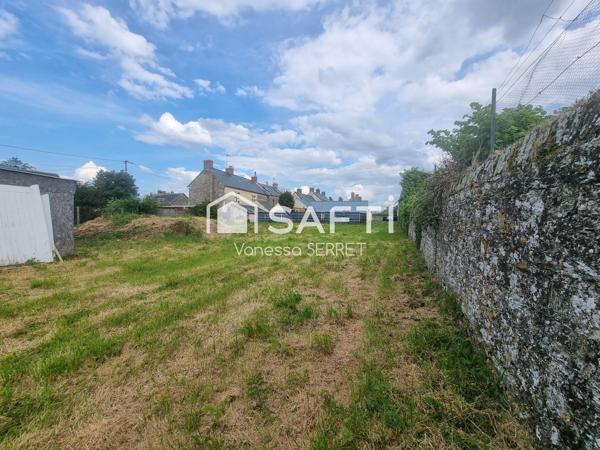 Terrain constructible de 1483 m² en plein cœur du Molay-Littry