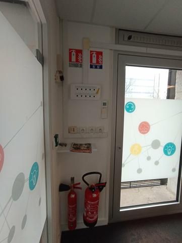 A VENDRE - BUREAUX DE 318m² SITUÉS EN BORDURE DE L'AVENUE DE PARIS A NIORT