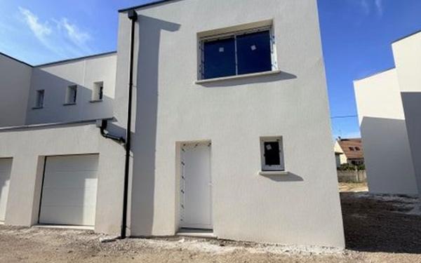Maison à vendre    4 pièces •  Reims