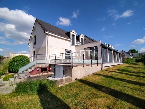 Rare, très spacieuse maison d'architecte , piscine intérieure