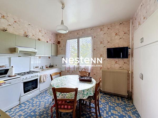 Maison trois chambres sur sous-sol complet avec superbe terrain arboré