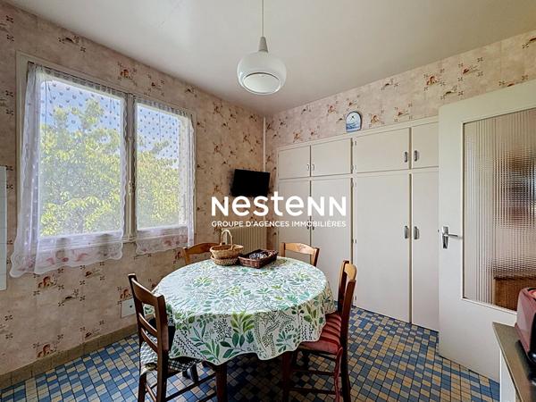 Maison trois chambres sur sous-sol complet avec superbe terrain arboré