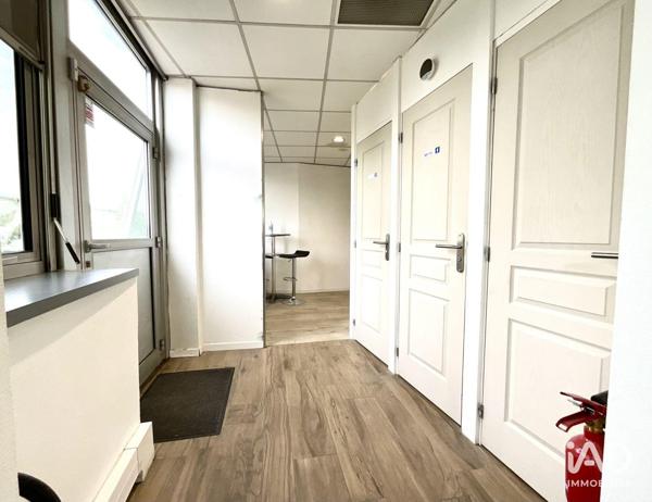 Location murs commerciaux  121 m² Miribel