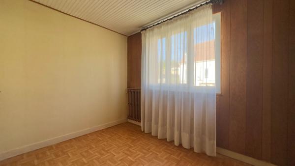 MAISON 7 PIÈCES 133 M² - ATHIS-MONS, GRAND JARDIN ET FORT POTENTIEL