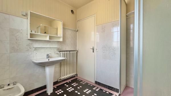 MAISON 7 PIÈCES 133 M² - ATHIS-MONS, GRAND JARDIN ET FORT POTENTIEL