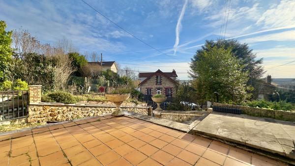 MAISON 7 PIÈCES 133 M² - ATHIS-MONS, GRAND JARDIN ET FORT POTENTIEL