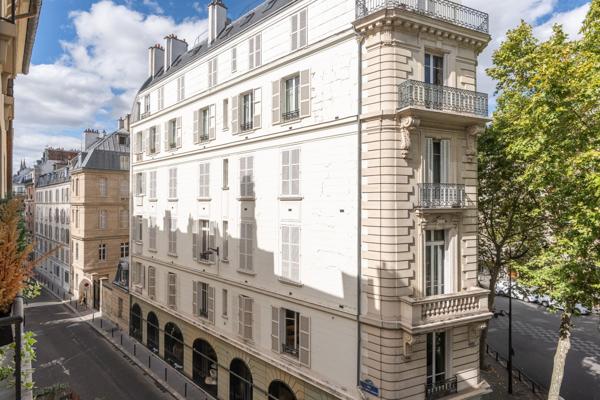 Vente Appartement de luxe Paris 7 5 Pièces 184.57 m²