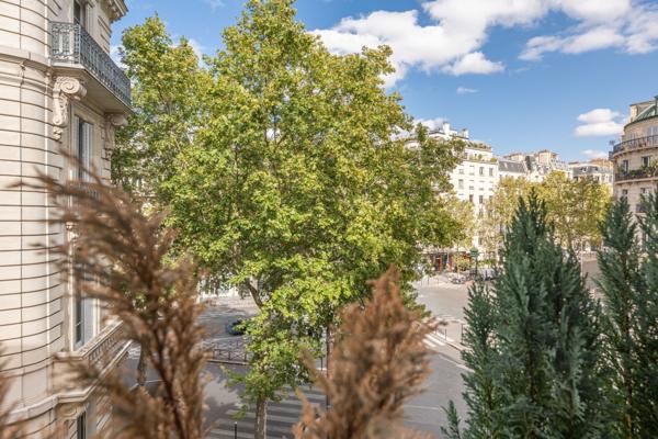 Vente Appartement de luxe Paris 7 5 Pièces 184.57 m²