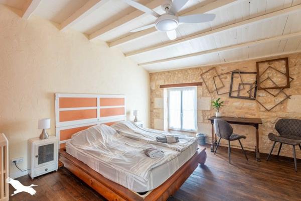 Maison à vendre |  Mirambeau |  9 pièces | 295 m²