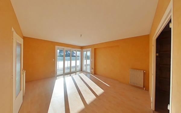 Appartement à louer    4 pièces •  Romans-sur-Isère