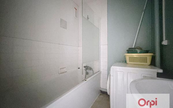 Appartement à louer    3 pièces • 56,93 m2 Montluçon